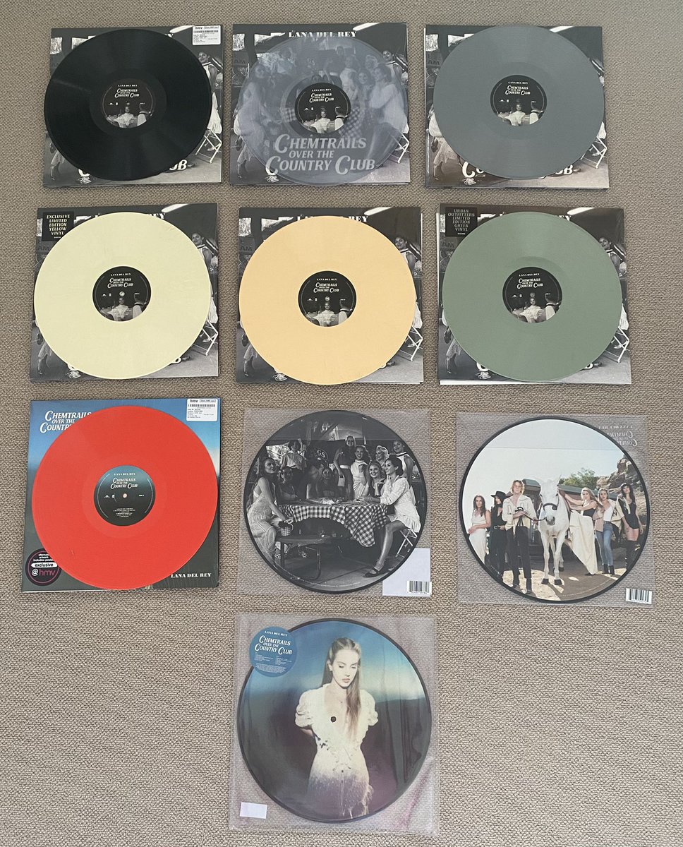 Kizziesmith3's tweet photo. My beautiful #ChemTrailsOverTheCountryClub vinyl collection @LanaDelRey 😍🌪 https://t.co/1N1AtCxGfL