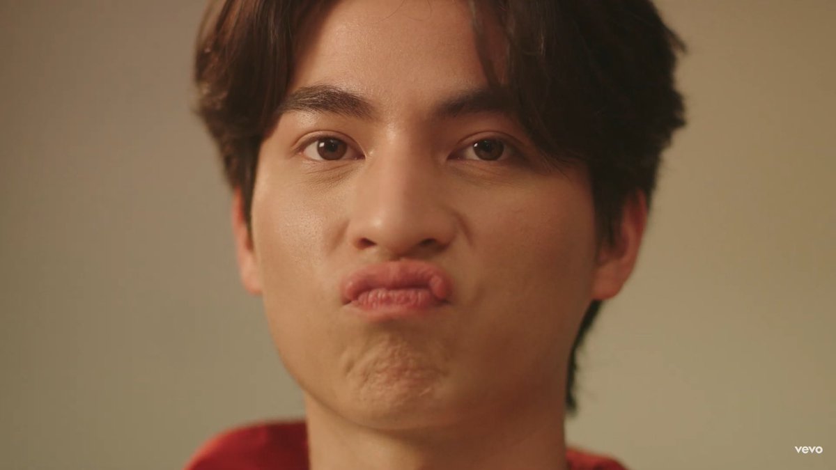 gufgulf17's tweet photo. อ่ยยยนเป็นตะเล็กตะน้อยมากลูก คนอะไรโคตรน่ารักเลยอ่าาาา 💗🥺#ต๊ะต่อนยอนHurryUpDday https://t.co/stXinf27Kd