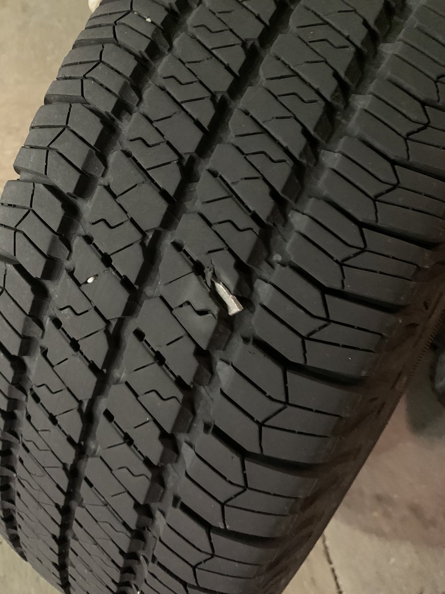 LauraAdelman's tweet photo. Driving cars isn’t for me. Second roadside assistance in the last week 🤦🏻‍♀️ a huge thank you to @aaanortheast  for the insanely fast and friendly rescue! https://t.co/ZzfevMpswM