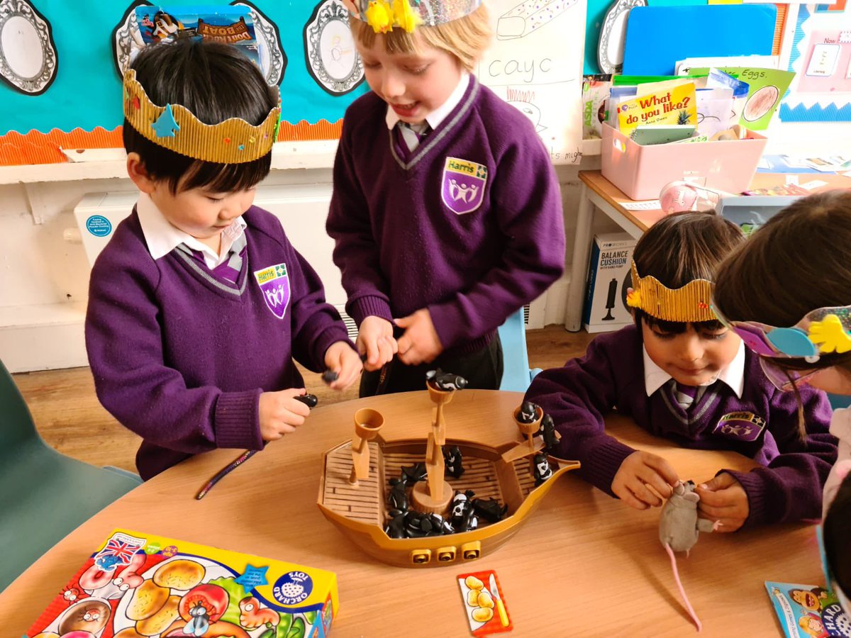 HPA_Philip_Lane's tweet image. Reception had a wonderful time today playing traditional board games together! Thank you for bringing them in everyone! #HPAPLReception #EasterFun