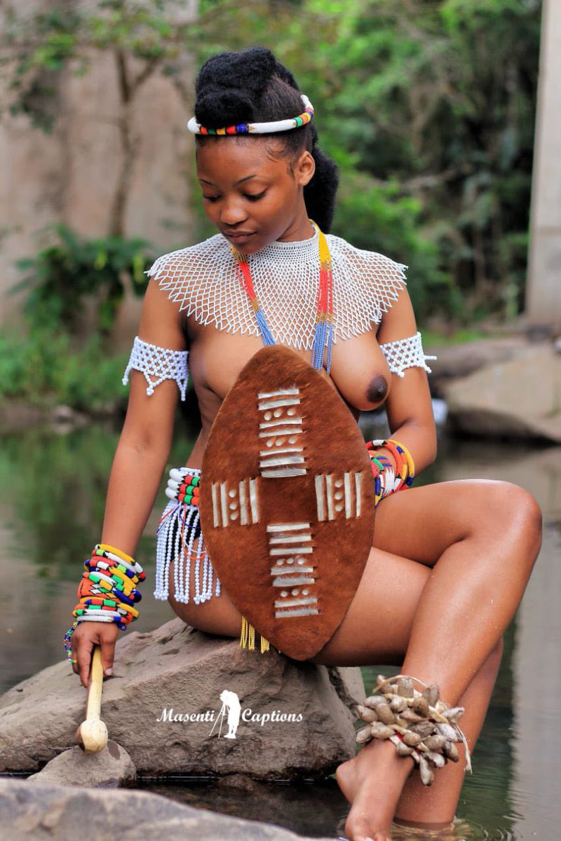 IamMzilikazi's tweet photo. AFRIKA: All things bright and beautiful #LivingColours 25 https://t.co/Rq8xufXFZv