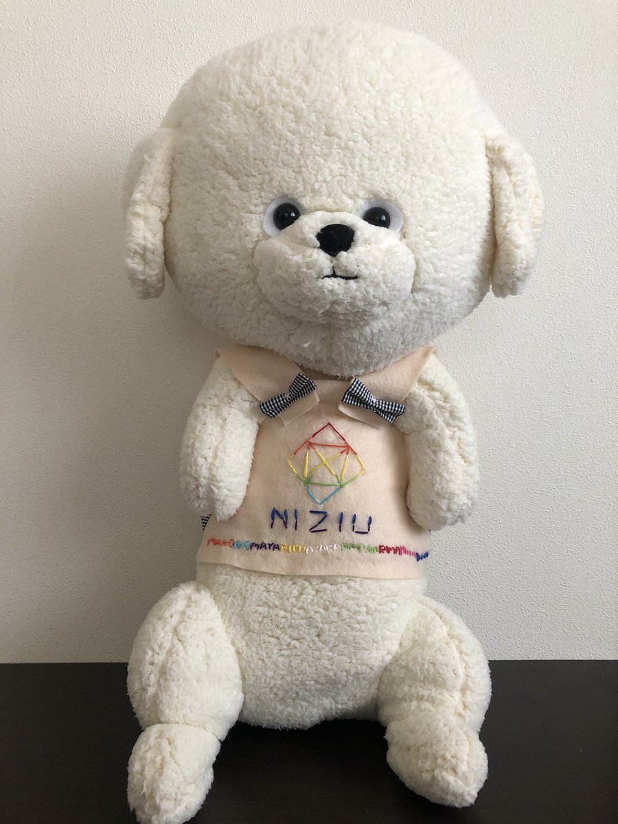 あすか しゅか 伝説のいちごケーキ マヤのわんちゃんのお洋服作りました サロペット風 メンバーカラーでメンバーの名前とロゴマークを刺繍してみた マークの色いい感じにグラデーションぽくなってるのがポイント 笑 良かったら拡散して あすか しゅか 伝説のいちごケーキ マヤのわんちゃんのお洋服作りました サロペット風 メンバーカラーでメンバーの名前とロゴマークを刺繍してみた マークの色いい感じにグラデーションぽくなってるのがポイント 笑 良かったら拡散して