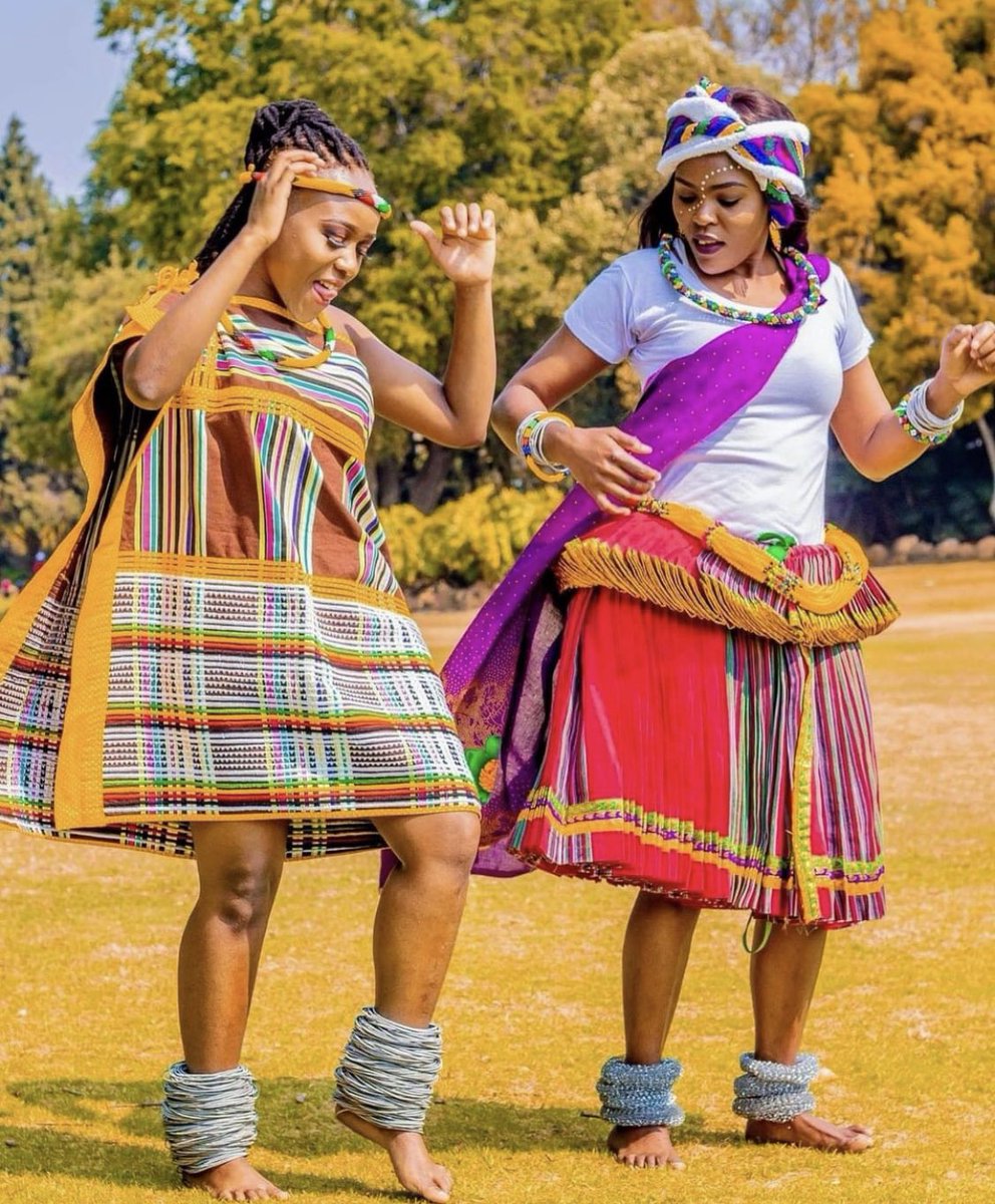 IamMzilikazi's tweet photo. AFRIKA: All things bright and beautiful #LivingColours 30 part 2 https://t.co/MHhX5ZCbZC