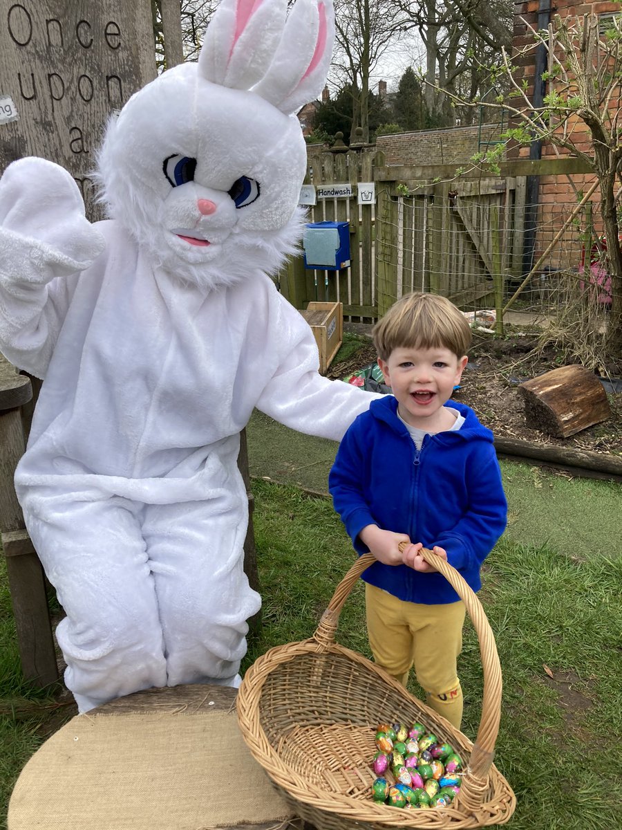DonePre's tweet photo. Lovely visit from the Easter Bunny today! 🐰 Have a great Easter weekend all our fabulous children 🐣 https://t.co/xZtDbBC3lJ
