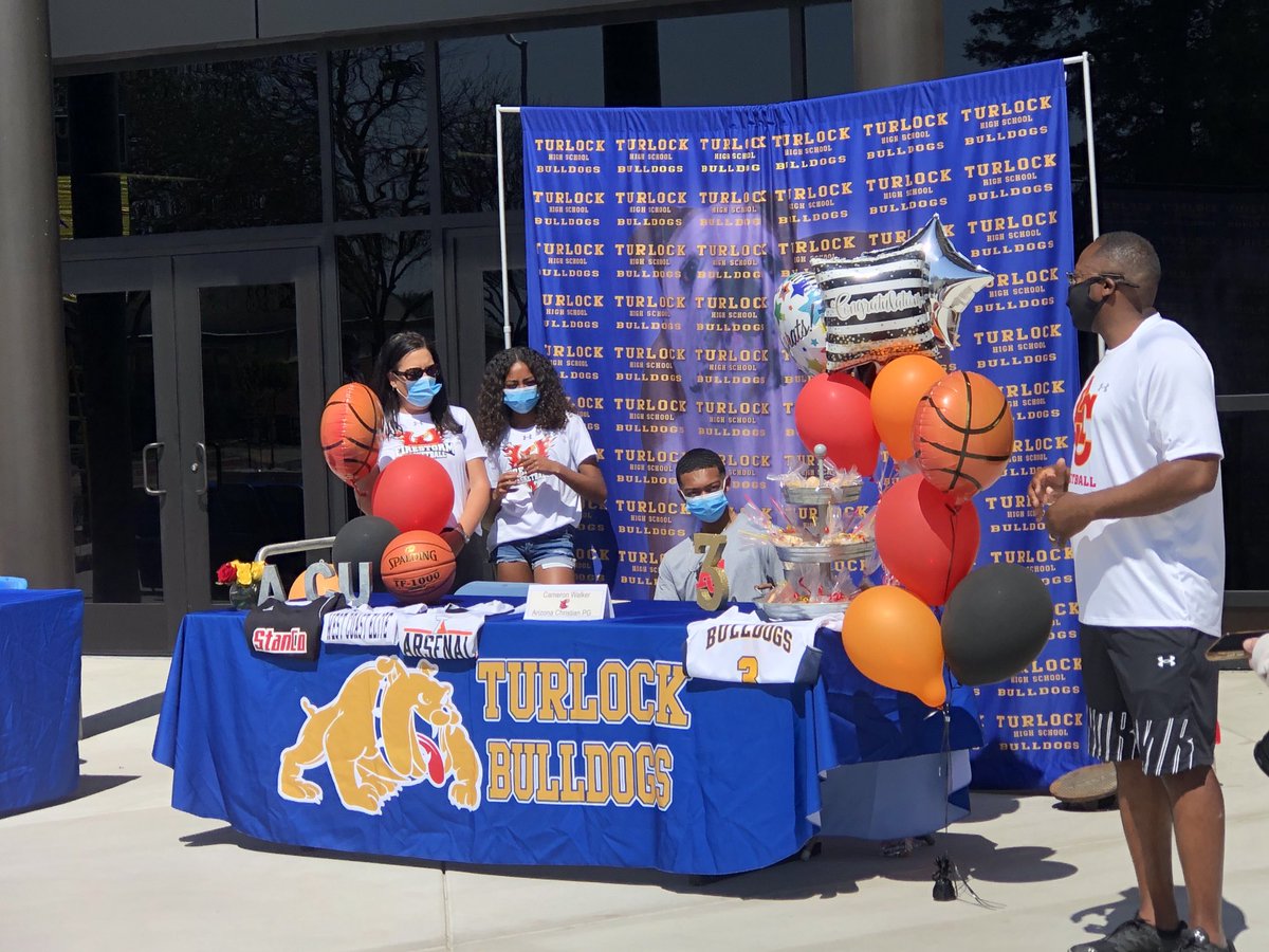 StampedeStanco's tweet photo. Congrats to Cameron Walker on his signing to Arizona Christian! We are StanCo proud. Keep up the hard work. ⁦@camcamwalker⁩ ⁦@ACUMBB ⁦@TurlockAthletic⁩ https://t.co/9kHma5qm6G
