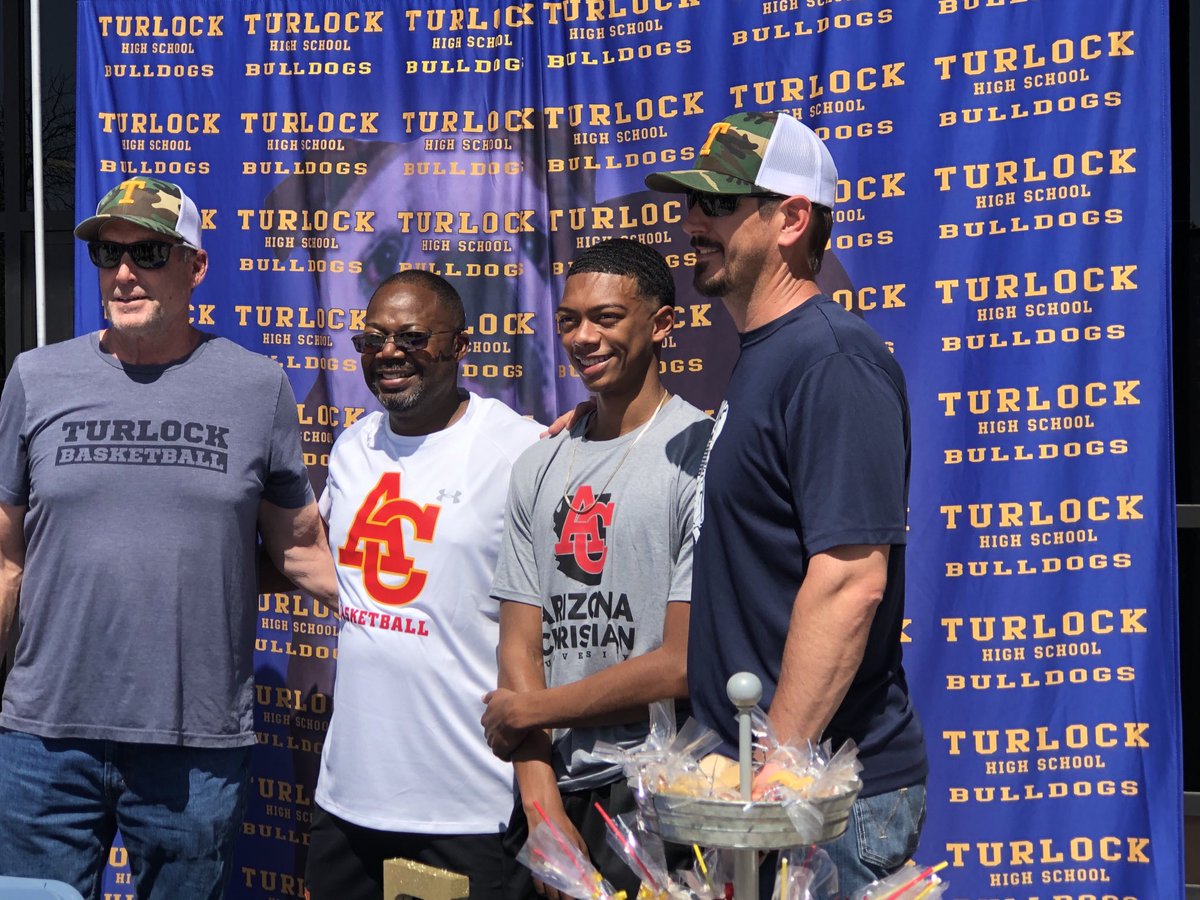 StampedeStanco's tweet photo. Congrats to Cameron Walker on his signing to Arizona Christian! We are StanCo proud. Keep up the hard work. ⁦@camcamwalker⁩ ⁦@ACUMBB ⁦@TurlockAthletic⁩ https://t.co/9kHma5qm6G