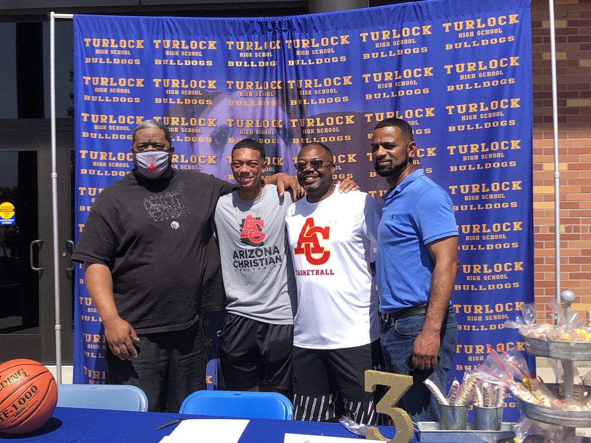 StampedeStanco's tweet photo. Congrats to Cameron Walker on his signing to Arizona Christian! We are StanCo proud. Keep up the hard work. ⁦@camcamwalker⁩ ⁦@ACUMBB ⁦@TurlockAthletic⁩ https://t.co/9kHma5qm6G