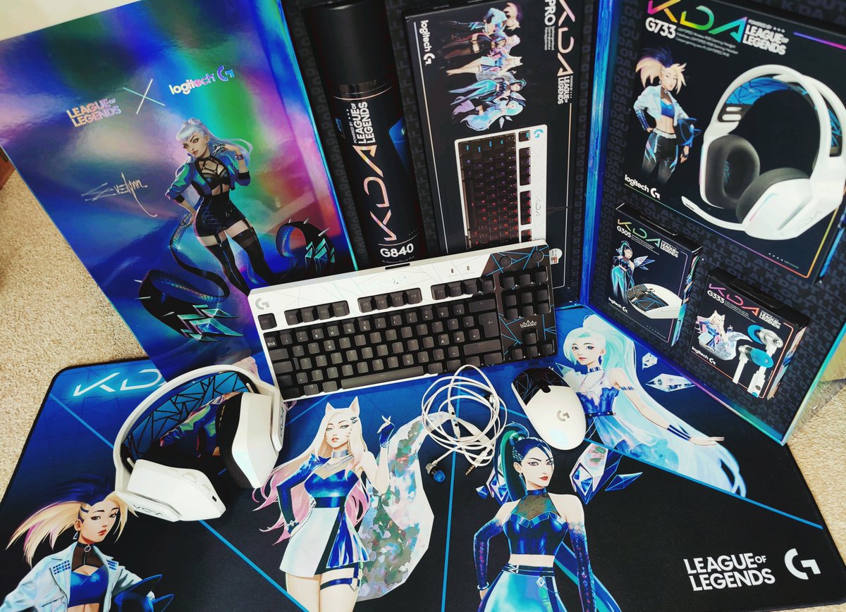 Jackspektra's tweet photo. Got a very cool package from @LogitechG of their new KDA x League of Legends collaboration 😍
#G333 #G733 #G305 #PROkeyboard #ProvidedByLogitechG #G840 https://t.co/1NsymcLWSl