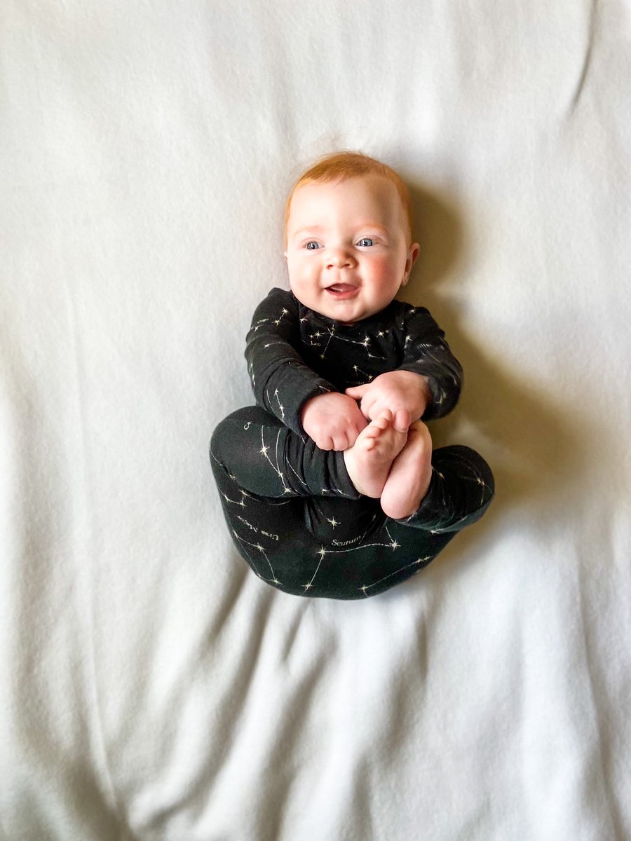 Noelle_RSR's tweet photo. It’s almost the weekend! What does everyone have planned? #readysetromper #nosnaps #nozippers #weekend #parent #baby https://t.co/nkEuh8V1KD