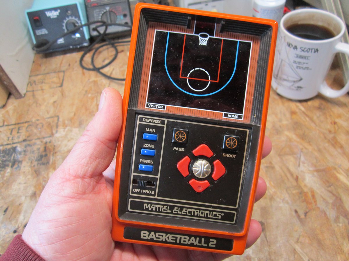 HerculesWorksho's tweet image. Going to start work on this vintage Mattel Basketball 2 handheld game after lunch, it's dead / won't power on. #vintagegaming #electronicgaming