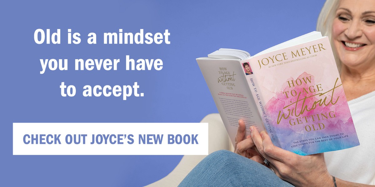 JoyceMeyer's tweet photo. Being young has nothing to do with age!
•
Order your copy of Joyce's newest book, How To Age Without Getting Old today for your donation of any amount at https://t.co/fgvPOTCNUO (US/CAN Only)
#NewBook #HowToAgeBook https://t.co/iYKuEzrHnY