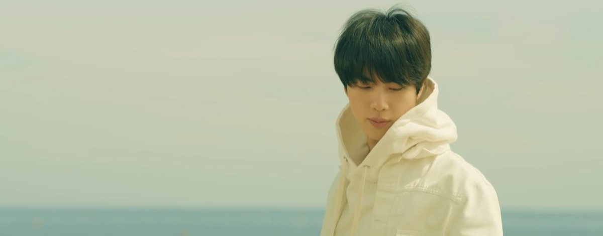kthsdumplings's tweet photo. tell me if i'm wrong but in bu taehyung knows everything about seokjin and he has the ability to see the past and the future happenings through his dreams. so maybe jin is the one that really needs to be saved that's why tae keeps offering him a hand? 
#FilmOutbyBTS https://t.co/a3qwRozx3a