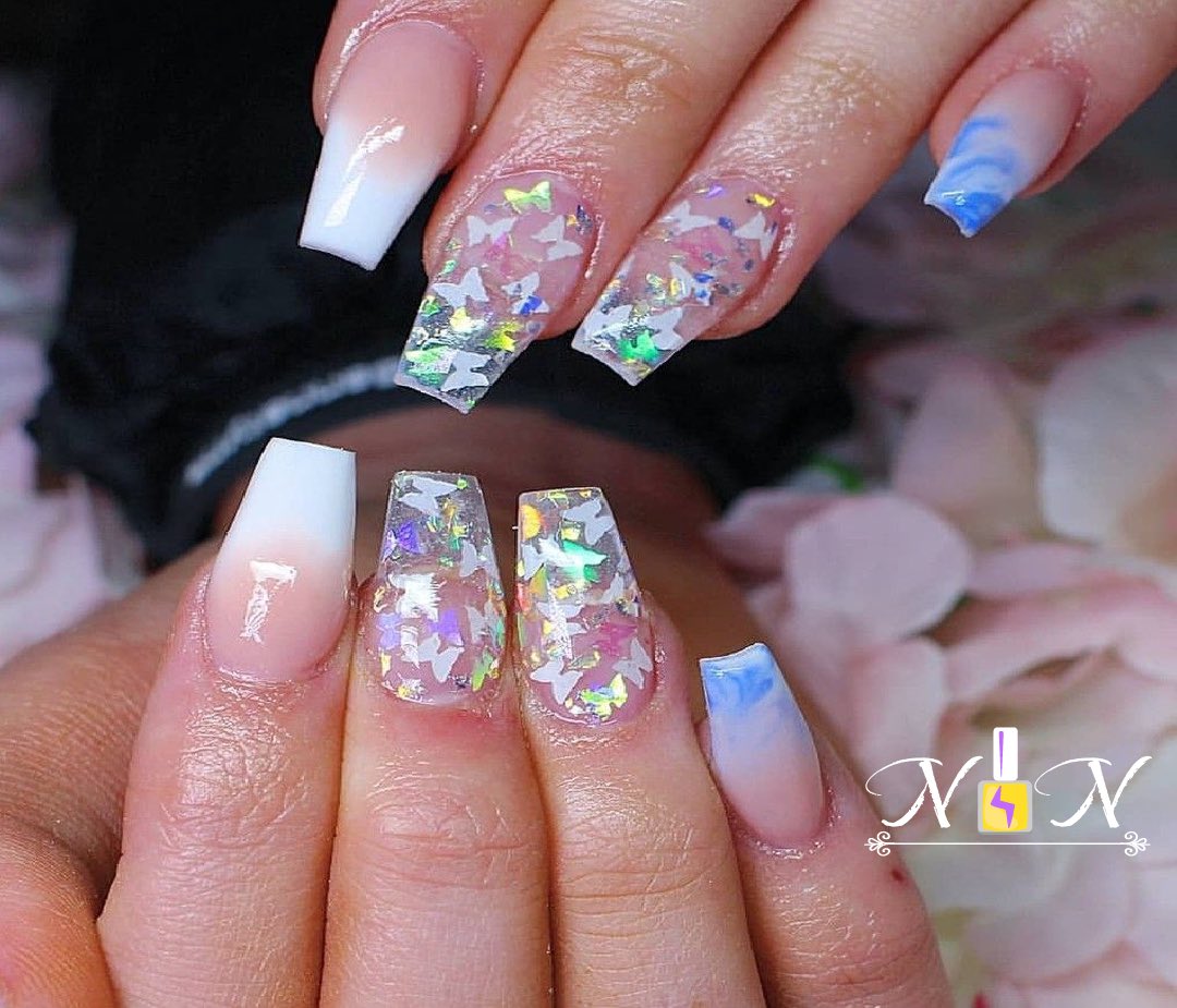 NettysNails's tweet photo. As promised here is some of our new Glitz glam designs ๐๐ซ for the full collection head over to our insta page ๐ #aitnettysnails #gliz #glam https://t.co/atMs1gv1qO