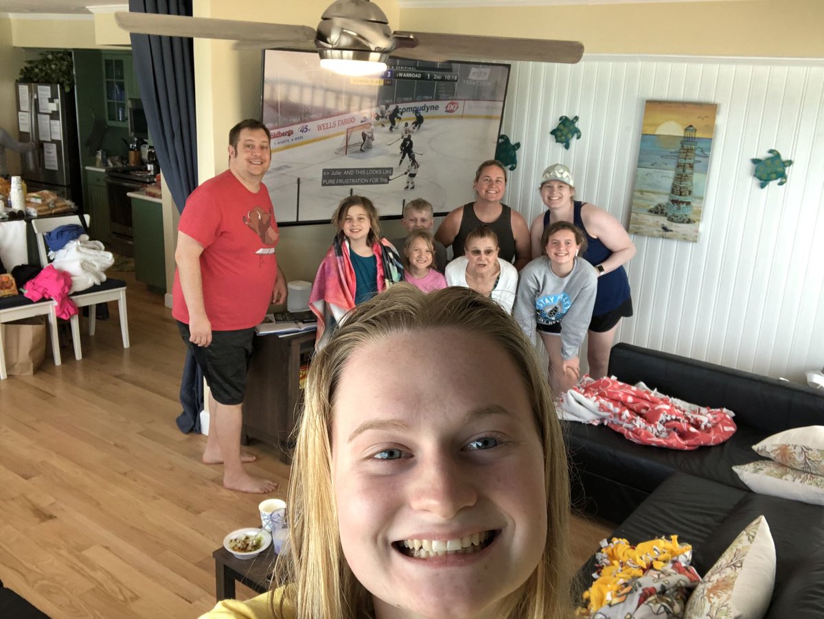 MNBillsFan's tweet photo. Cheering on cousin Hannah Graves for Proctor/Hermantown from Florida! #gomirage #tourneyson45tv https://t.co/BqPJ4wTsKB