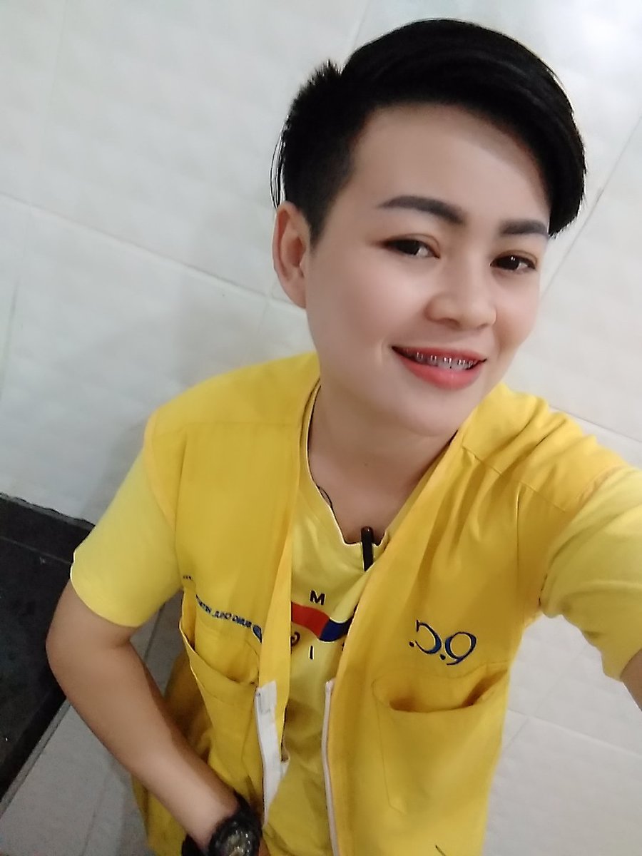BonChitttra's tweet photo. ยิ้มจางๆ #ทอม #ทอมดี้ #ทอมตัวเล็ก #QCตัวน้อย #คบผู้หญิง https://t.co/iDSEPiAb7i