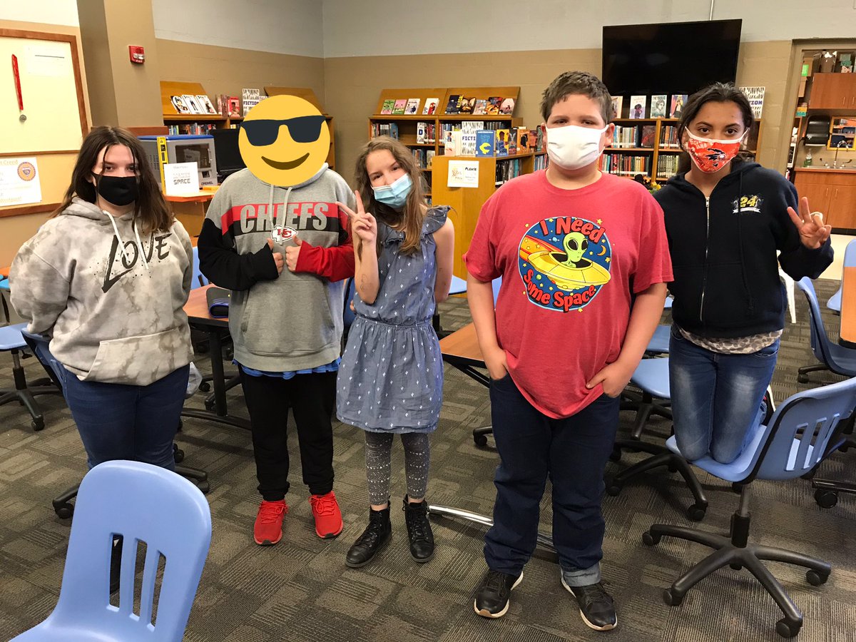 MisterSitruc's tweet image. Westport is ready for the SPS Middle School Battle of the Books! #SPSBOB #spslib