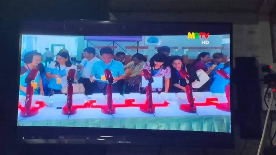 susan27799's tweet photo. Military junta council staged a fake gem fair by using old video clips from previous years on their military owned channel, MRTV as they have no visitors in reality.
SUPPORT FEDERAL ARMY
#WhatsHappeningInMyanmar
#Apr1Coup https://t.co/kAVyGz7Re2