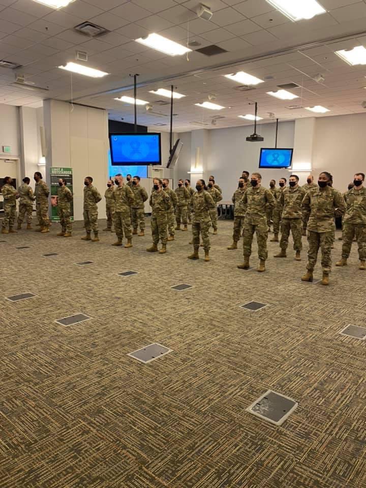 Army Logistics University kicked off SAAPM with a SASH Ceremony. Thank you to our outstanding LTs, WOs and NCOs that volunteered to support the cause against sexual harassment and assault. @CASCOM_CG @CASCOM_7 @ChiefofTrans31