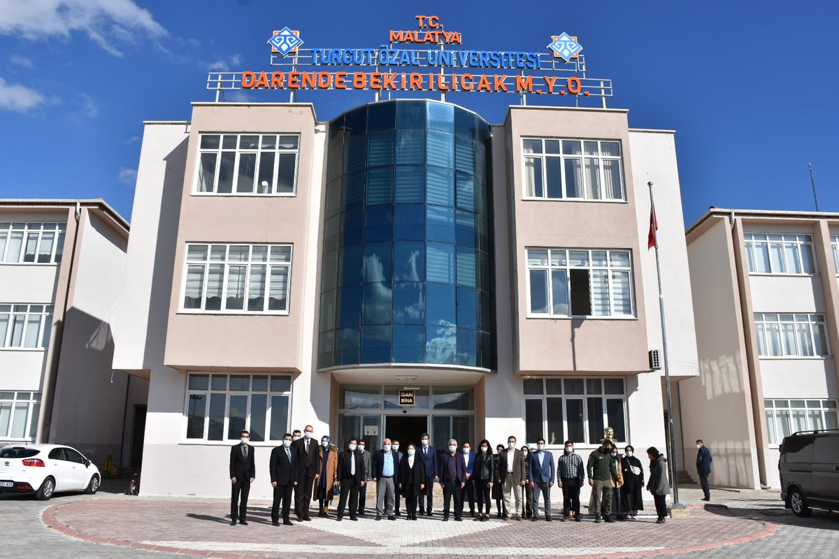 Rektörümüz Sn. Prof. Dr. @abkarabulut Darende Bekir Ilıcak MYO'muzu ziyaret ederek, <a href="/MTU_ozaledu/">Malatya Turgut Özal Üniversitesi</a> olarak daha yeşil bir Türkiye için sürdürdüğümüz Fidan Dikim Şenliğine katıldı. 🌳🌲🌳🌲

<a href="/YuksekogretimK/">Yükseköğretim Kurulu (YÖK)</a> <a href="/yekta_sarac/">Prof. Dr. M. A. Yekta Saraç</a> <a href="/MTU_ozaledu/">Malatya Turgut Özal Üniversitesi</a> @abkarabulut