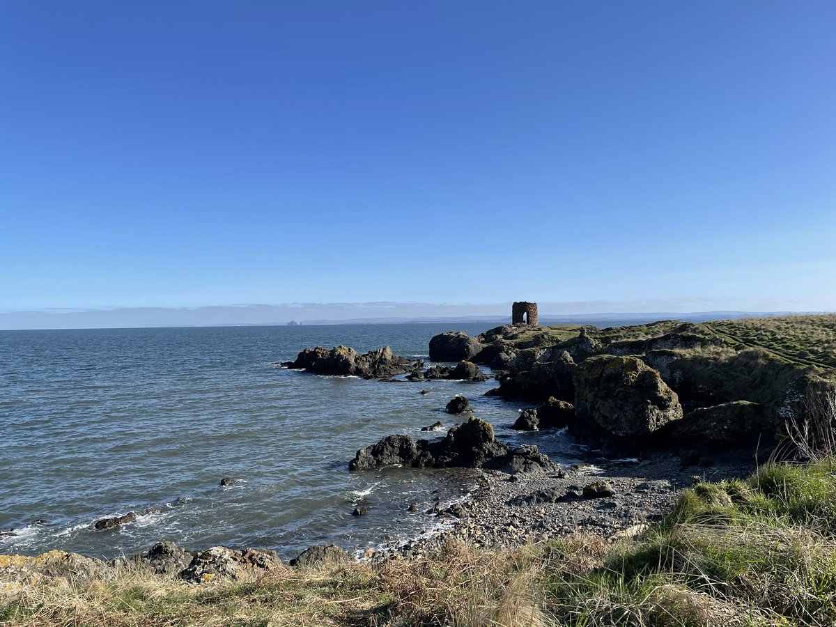 KlaireConnor's tweet photo. I’m not sure it’s blue enough out there today! Cheeky wee walk and shadow pic of me and Tom! #Elie #RubyBay #Fife https://t.co/Ympbvhc6jI