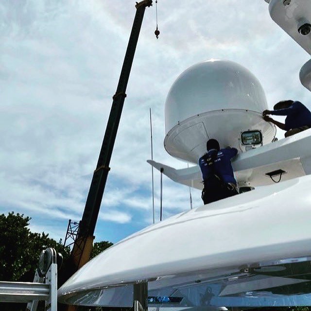 atlanticrt's tweet photo. No matter the size, our team of marine installation experts is prepared to handle the job. After installing this @CobhamSATCOMMar ST120HD dome, the crew on board can enjoy worldwide HD satellite TV coverage. #tvatsea #bigdomes #marineinstallation #commercialmarine #boats #marina https://t.co/rcxyaYVsAD