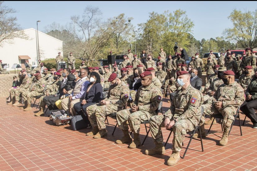 AkilahDavisTV's tweet photo. JUST IN: Women continue making history on Fort Bragg. Command Sergeant Major Tonya Sims took command of @Adsb82nd this morning. She is the first African American female soldier to hold the highest ranking enlisted position in the unit. #abc11 https://t.co/zeyCvZIrwi