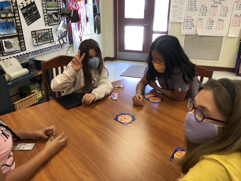 Vmosergwc's tweet photo. Playing 24! Itโs a blast and makes us use all of our mental math skills!@CarverES_RH #DayBeforeSpringBreak https://t.co/WYv0uGxbir