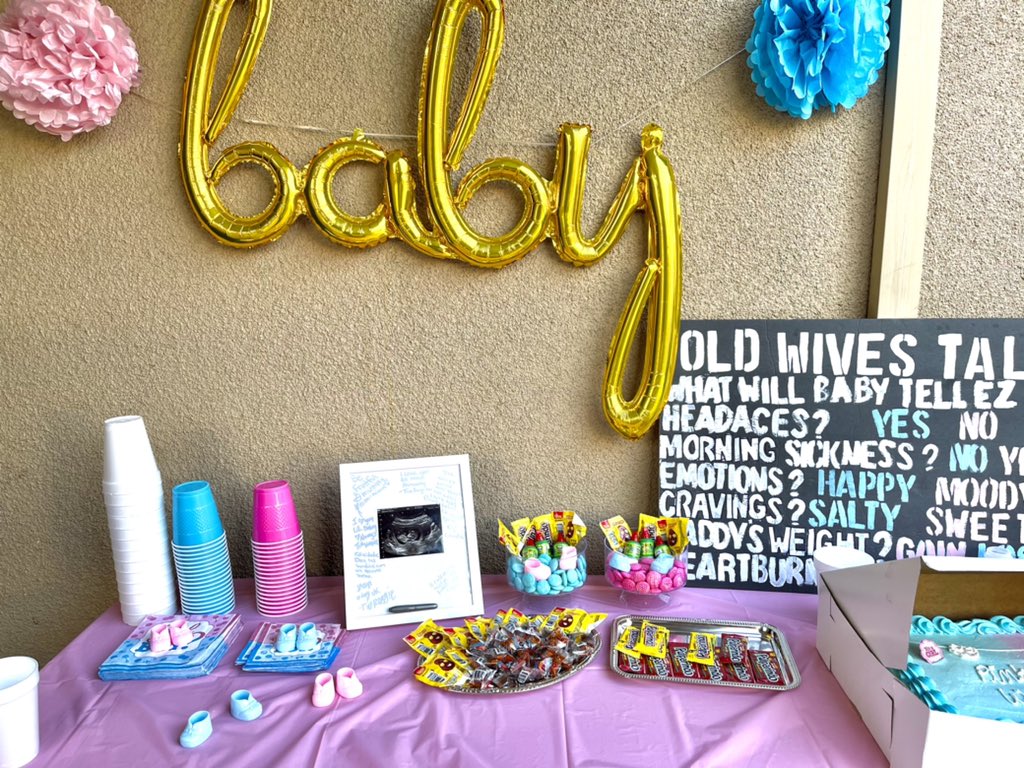 AdriannTMM's tweet photo. Blessed with the best. We can’t wait for you babygirl ❤️ https://t.co/RjTaa17aDv