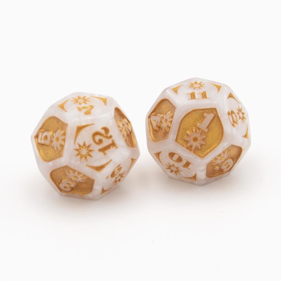 gyld_official's tweet photo. Available as a set or upcast; if casting Sunburst is kind of your thing, you're going to want some extras.
Here's where to get 'em: https://t.co/n4VJWkFOTq
#dungeonsanddragons #dungeonmaster #DnD #playmore #damagedice #upcast https://t.co/N9HTv1HIgx