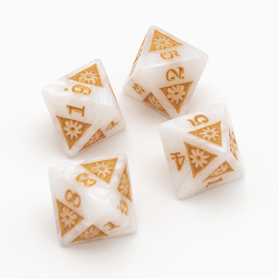 gyld_official's tweet photo. Available as a set or upcast; if casting Sunburst is kind of your thing, you're going to want some extras.
Here's where to get 'em: https://t.co/n4VJWkFOTq
#dungeonsanddragons #dungeonmaster #DnD #playmore #damagedice #upcast https://t.co/N9HTv1HIgx