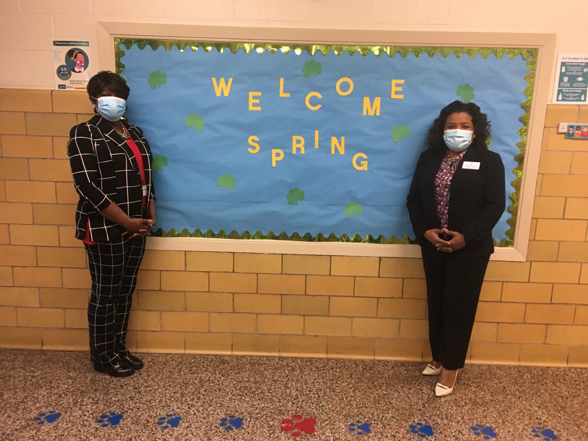 NPSchools_VA's tweet photo. Today’s site visit is brought to you by the Teddy Bears of @BCECC_DAYMAC! 🧸💚🧸💙🧸💚🧸
#WeAreNPS #NPSInThisTogether #NPSConcurrentLearning https://t.co/XNRhfq4csV