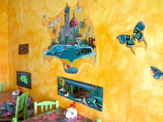 DonNadeau's tweet photo. #Top4Theme #Top4Inside
✨Rock &amp; Roll Hall of Fame
✨Neyow’s Creole Cafe, New Orleans
✨Planeta Vegetariano, Puerto Vallarta
✨Posada Freeman, Mazatlan

Once jammed with Hollywood celebrities, the latter was first high-rise beach resort in Mexico &amp; offered its first rooftop pool. https://t.co/3dLW5ao2mF