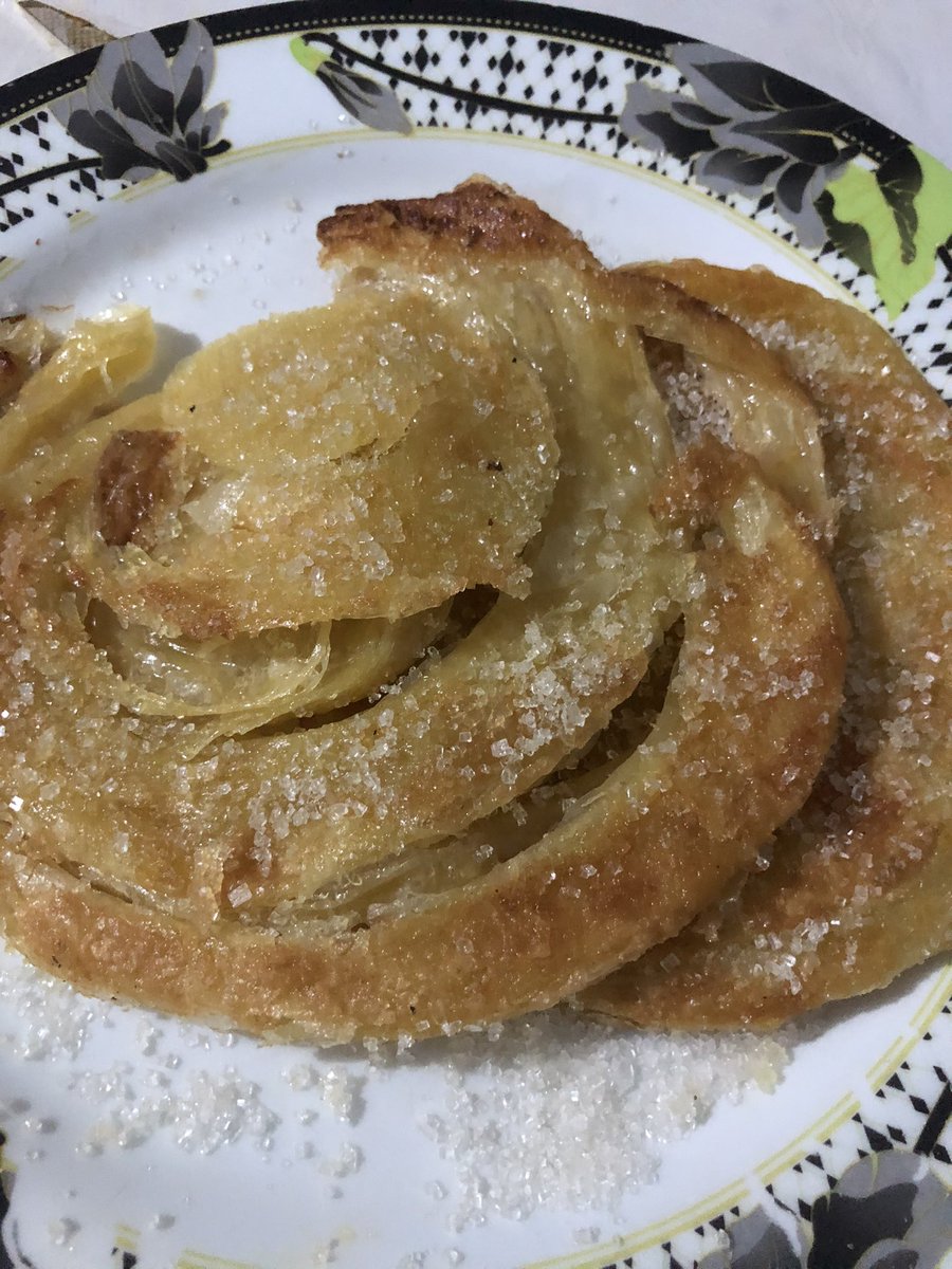 Rereznaaa's tweet photo. sebesar besar ini dan cuma 20k itu worth the price kali lah bunda pokoknya, mana enak lagi 🤣🤣🤣 https://t.co/P2TEQQAJgd