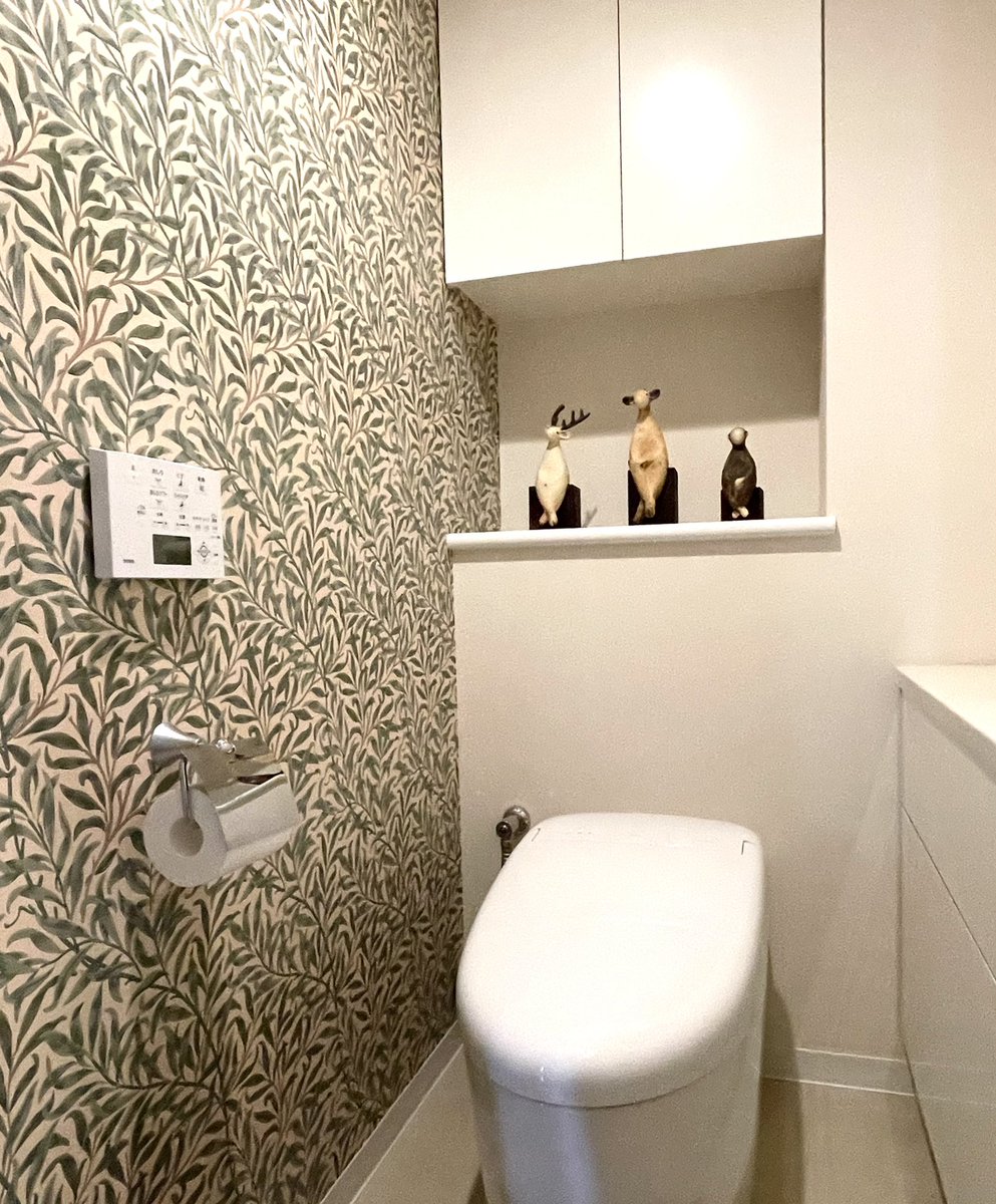 Marvin 我が家のトイレはウィリアム モリスのウィロー ボウ いちご泥棒もかわいいなあ T Co Vgxoussp9n