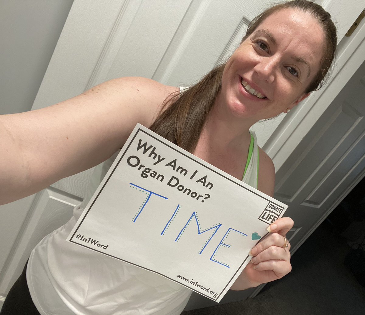 mswhite_4thgr's tweet photo. #in1word Why I’m a #livingdonor @TheLLF 🦬💚💙 https://t.co/PR0Mib17Gi