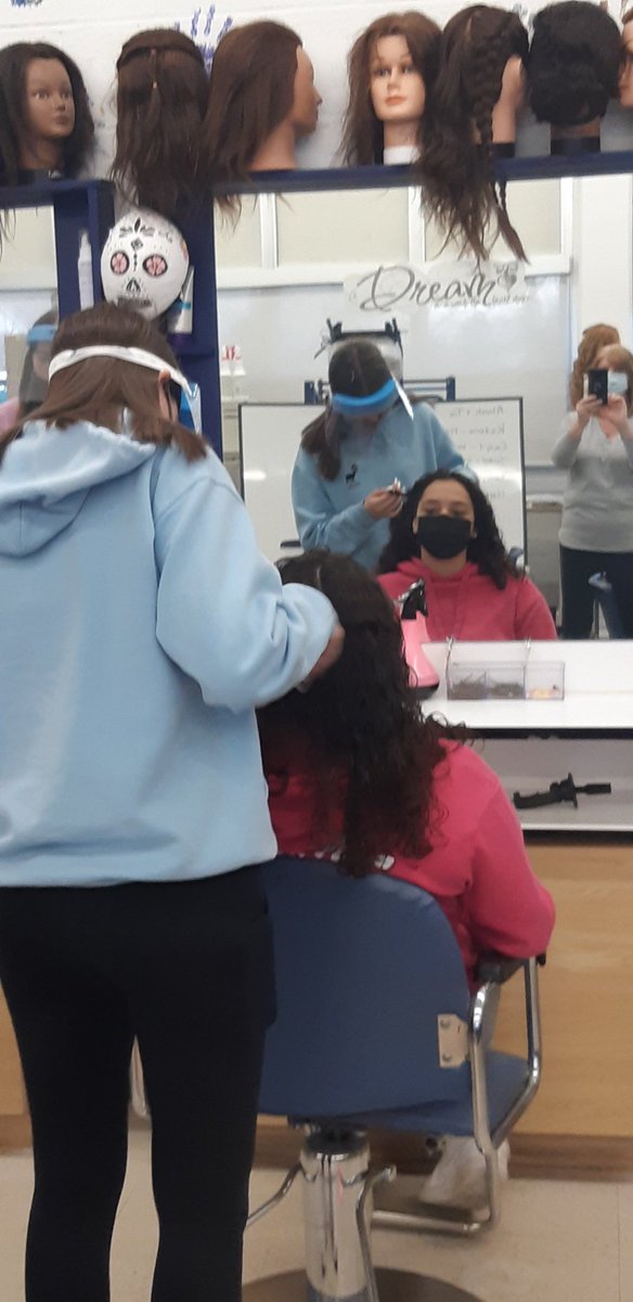 annegray23's tweet photo. #scs#cosmetology
#Grade 10 practical assessment https://t.co/BzUwXeqdI5