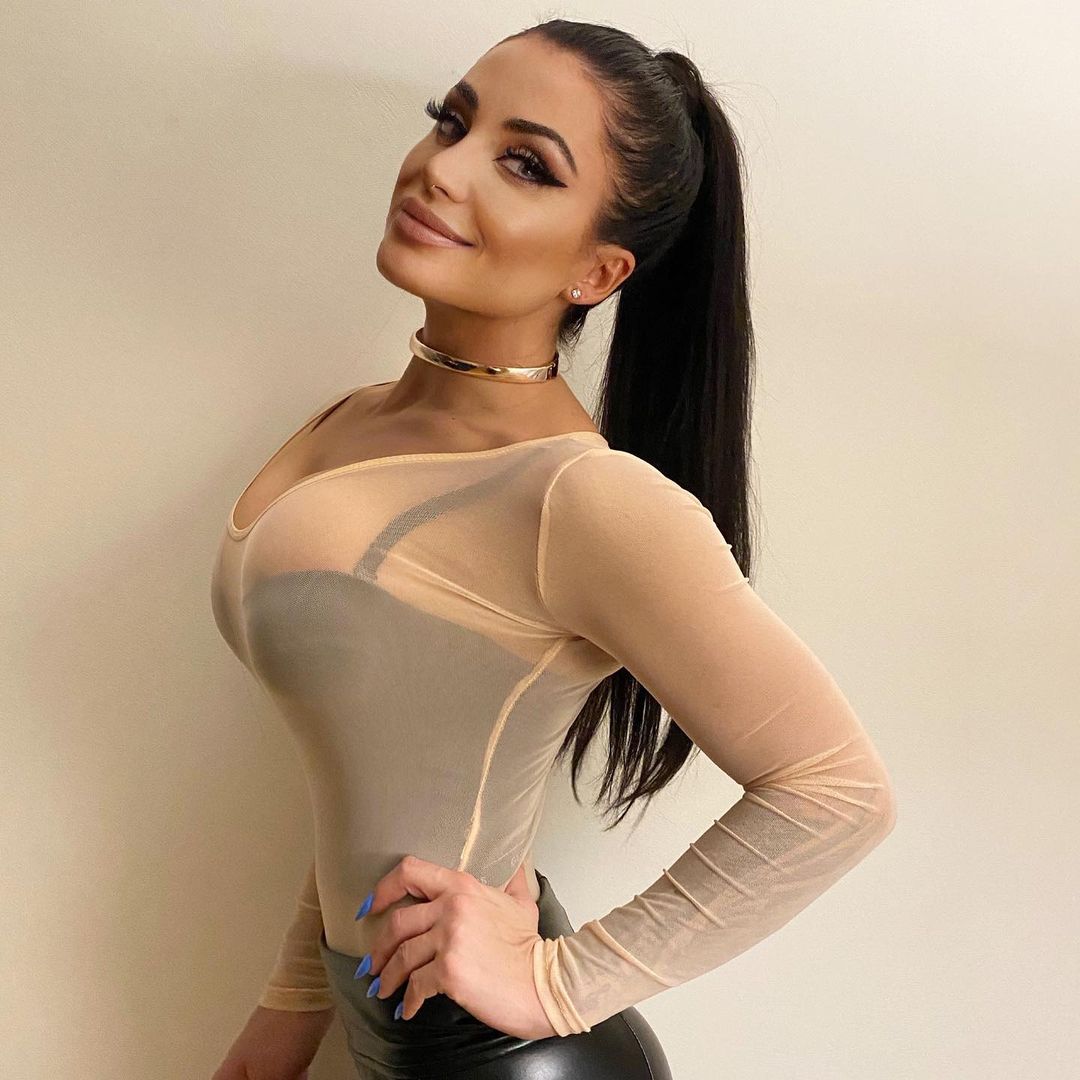KatfishMaria's tweet photo. I see you lurking there, I just don't care.
You're always gonna be ignored by me until you send.

You're not worth a second of my attention until you do. https://t.co/k6feJIfZF9