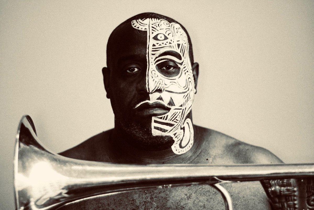 IamJeffBradshaw's tweet photo. “Cape Town” featuring @mikeburton , Produced by Daniel Crawford , mixed & mastered by Vidal Davis from my new album “Stronger”!
The Celebration of a Beautiful City, In a Beautiful Country!!!
https://t.co/VCF6AIbxml
#CapeTown #SouthAfrica #Stronger #JBStronger #JeffBradshaw https://t.co/VSZ9xMneg4