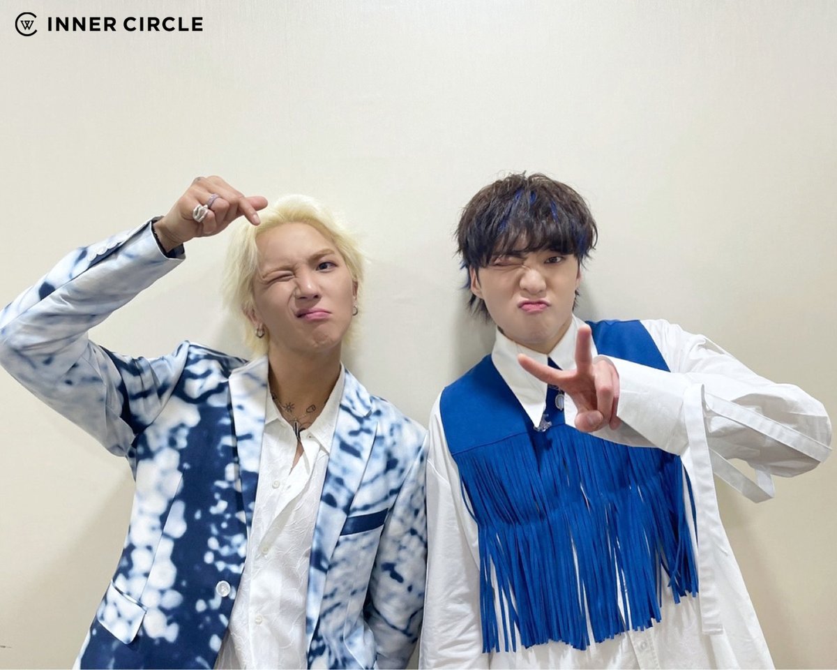 yginnercircle's tweet photo. #THANKUINNERCIRCLE

#강승윤 의 첫 PAGE 📖
아이야 (IYAH) 👶 &amp; BETTER 👍
무대를 응원해주신 인서 여러분 감사합니다💙

#YOON #MINO #KANGSEUNGYOON #PAGE
#아이야 #IYAH #BETTER #위너 #WINNER 
@official_yoon_ @official_mino_ https://t.co/Og3rFdW6re