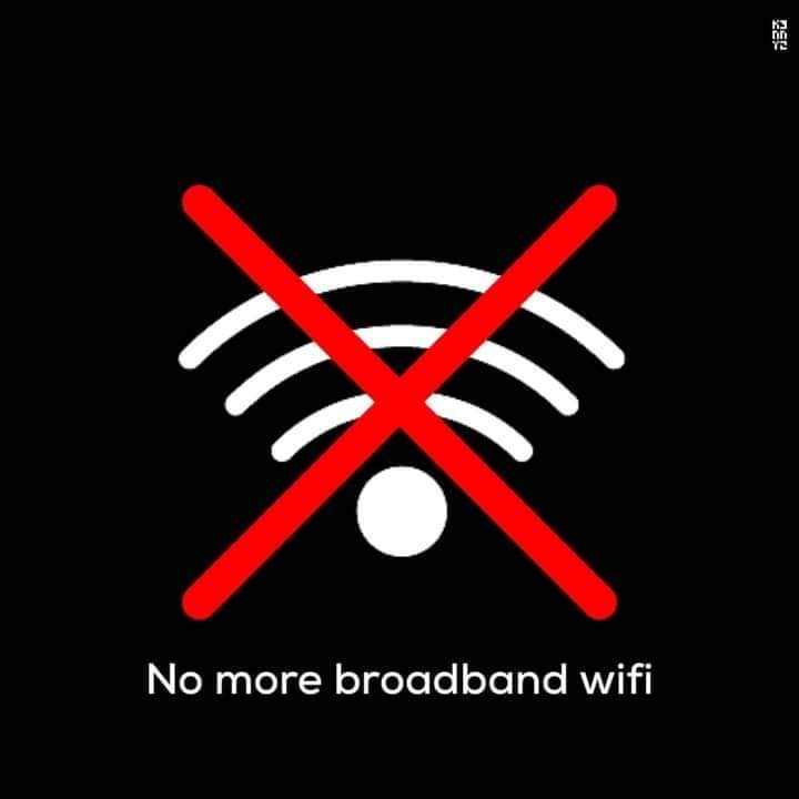 SweetSweet2611's tweet photo. NOT APRIL FOOL!
Internet advanced broadband services in the 2600MHz band and Wireless Broadband Data Services to be banned from today until further notice by Military!! 
RESTORE INTERNET CONNECTION! 
#WhatsHappeningInMyanmar  #Apr1Coup
#Internetshutdown
#NoHumanRights https://t.co/pl8yDb4Zy7