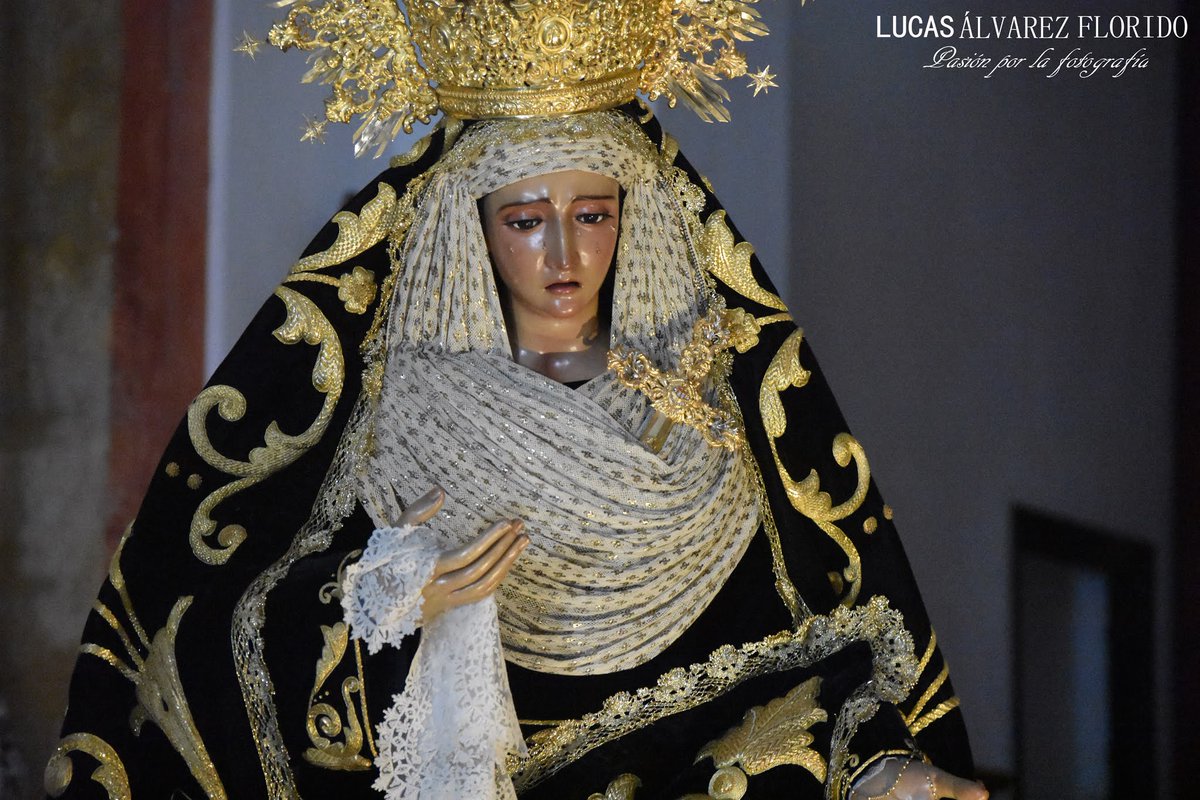 Ya disponible en nuestro blog la galería fotográfica de la veneración del Cristo de la Expiración y de la Virgen del Valle 
lapasiondigital.blogspot.com/2021/04/venera…