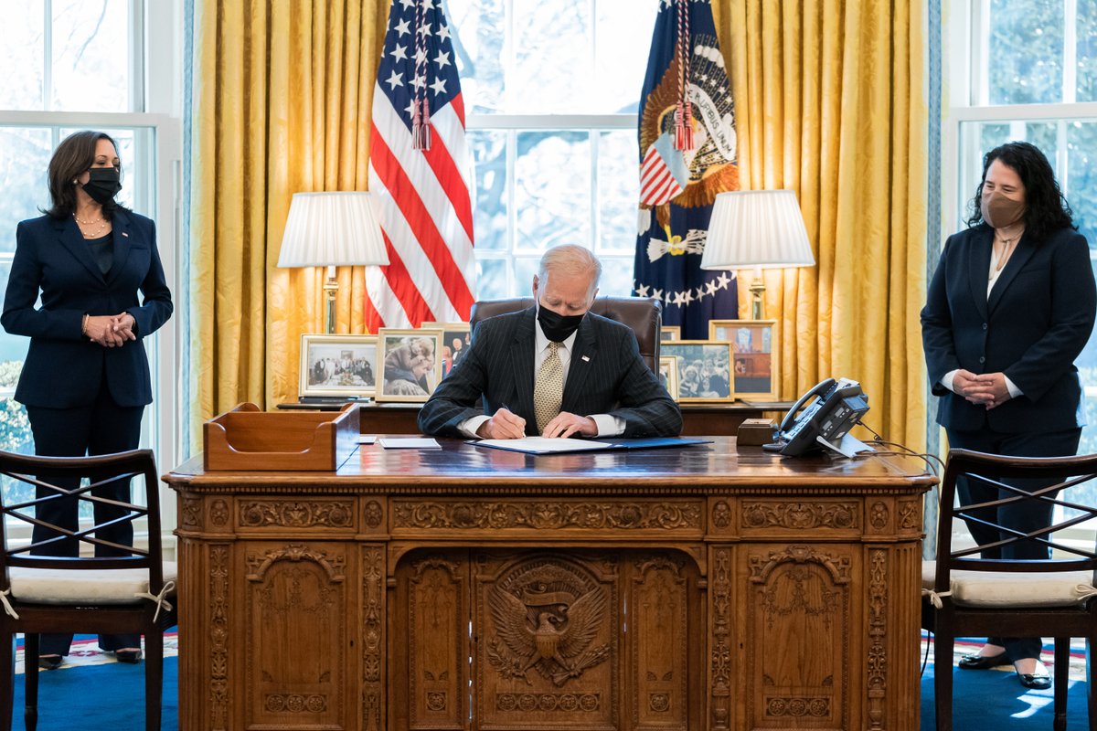SBAIsabel's tweet photo. #HelpIsHere for small businesses across America. This week, @POTUS signed the #PaycheckProtection Program Extension Act into law, which extends the deadline for small businesses to apply for a PPP loan. Learn more about how to apply: https://t.co/ZMiFBYE8jo https://t.co/QsInYswBYq