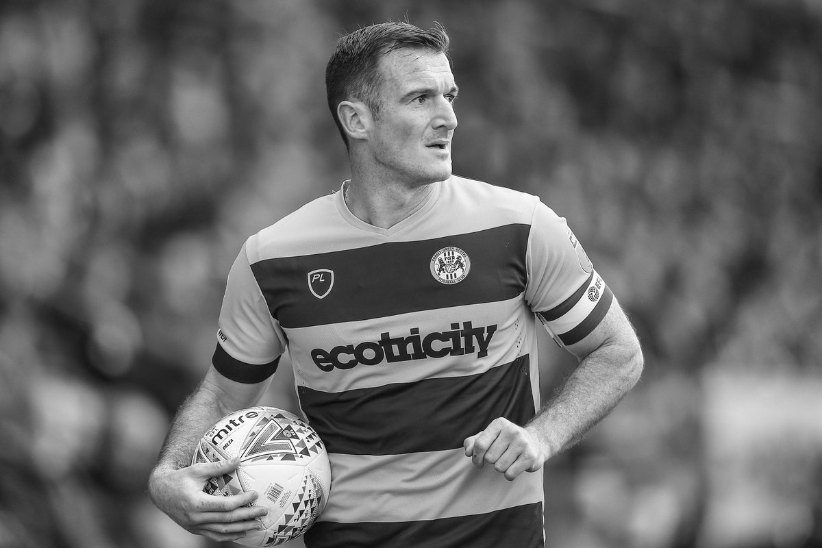 FGRFC_Official's tweet photo. We're sad to hear of the passing of former FGR captain Lee Collins.

Lee played for Rovers between 2017 and 2019, making 64 appearances. Our thoughts are with Lee's family during this time.

💚🖤 https://t.co/eYAzZBS3IJ