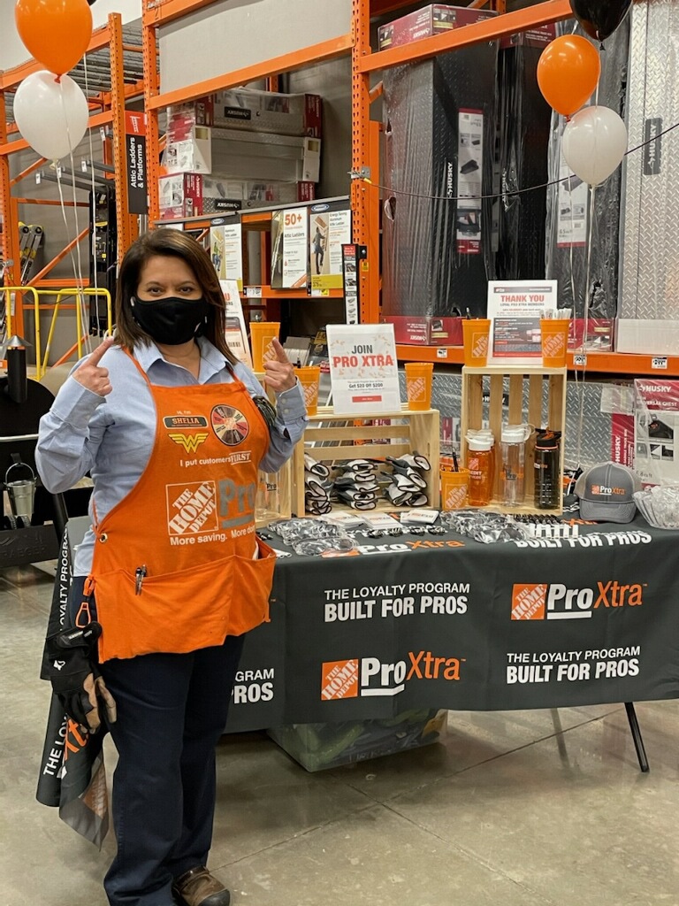 ProScottsboro's tweet photo. We are ready here at #0812 Scottsboro Home Depot to thank our Pros....#PROEXTRA @THDguru @JustinReedTHD @jtrievespro @HectorAPadilla @JHW1077 @misshd03 @manning_she @Mona74129110 https://t.co/c2ci8NM2vQ
