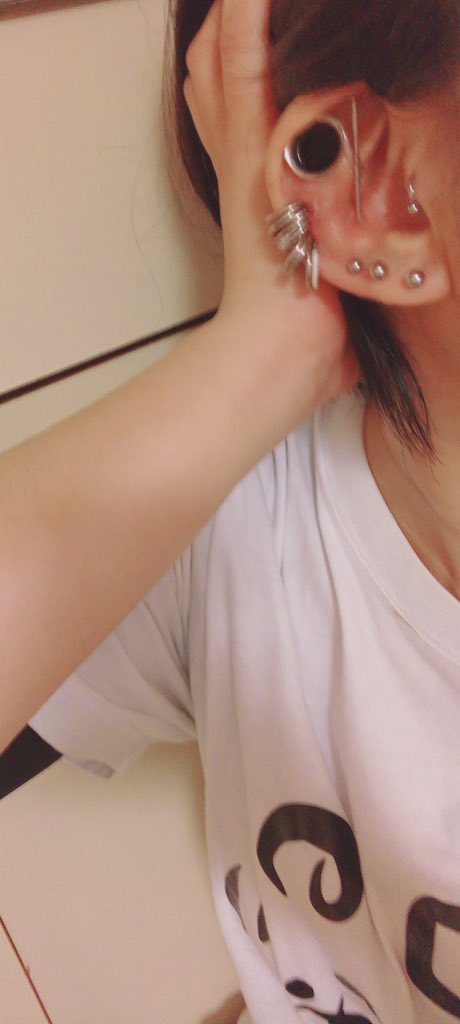 む 綿棒ギブス外しといたほうが馴染む気がする どうにかしてもちょっと揃わないかな ホールの問題か 傾斜の問題か 用経過観察 ボディピアス 拡張 コインスロット計画メモ T Co Bwtxiob102 Twitter