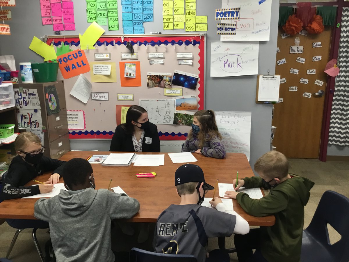 Karee_Kern's tweet photo. Ms. Myers @cytallison13 from @YorkCollegeNeb is teaching us about sequence text structure in small group reading today. We love our YC students! https://t.co/6LaHIY6Qsu