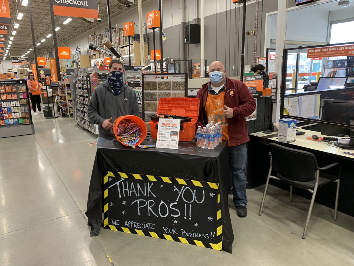 Some of our PROS from CREW Tommy and Matt enjoying PRO Appreciation Day!