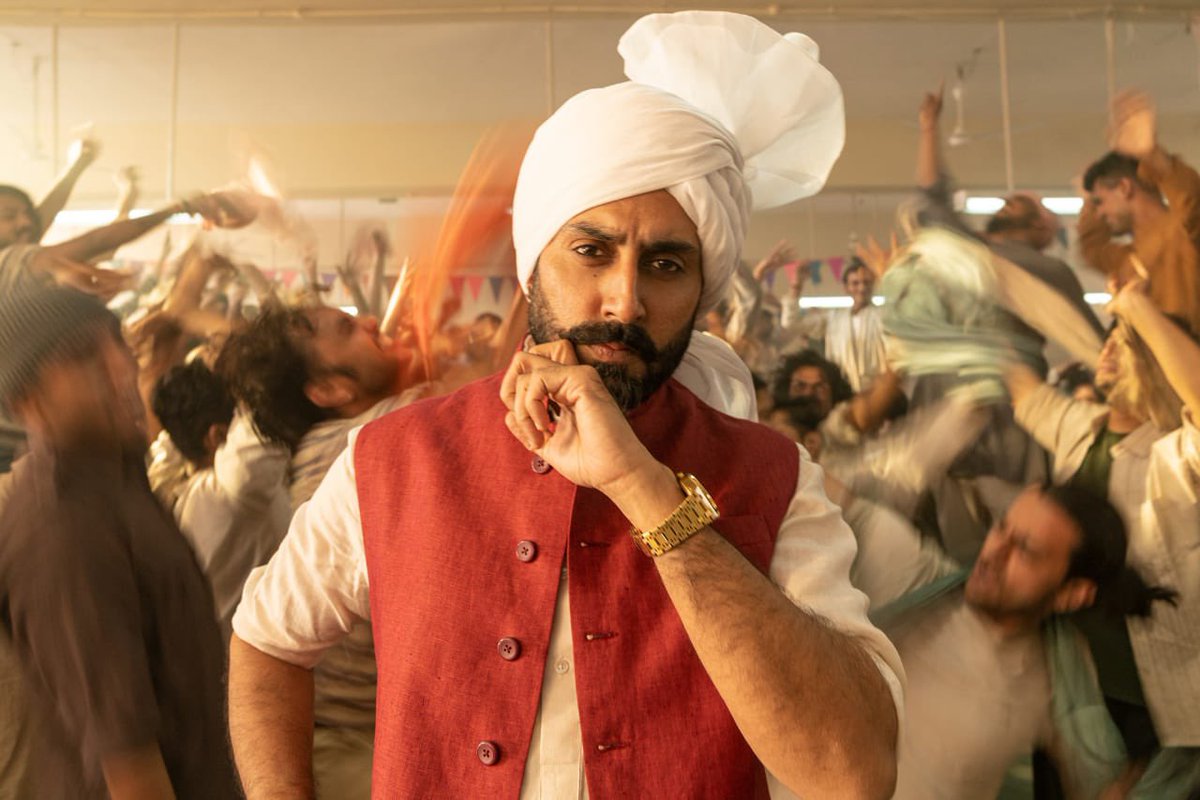 flickstime's tweet photo. Abhishek Bachchan completes the first schedule of “Dasvi” in #Agra. 

Dasvi also features @yamigautam and @nimratofficial in the lead roles. 

@juniorbachchan #Dasvi #YamiGautam #NimratKaur #HindiMedium #AngreziMedium #Bala #Flickstime @maddockfilms @bakemycakefilms https://t.co/LysheNwiPw