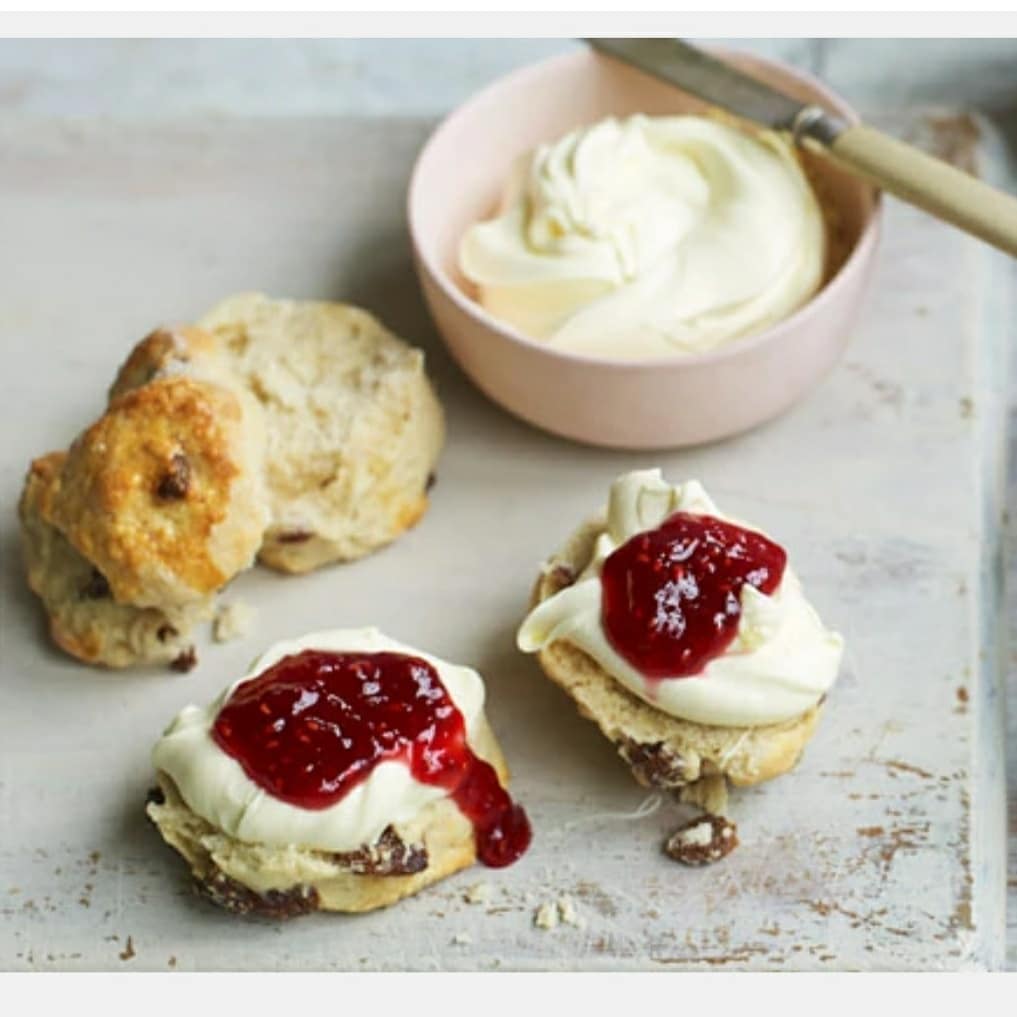 Can't decide today, shall I make fruit scones or retro school tray bake ? #cheflife #baking #decisionsdecisions #fruitscone #retrotraybake #lockdownlife