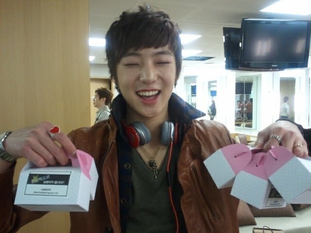 fairyfloss_som's tweet photo. 2010년                                         2021년 https://t.co/6AQzPir97K